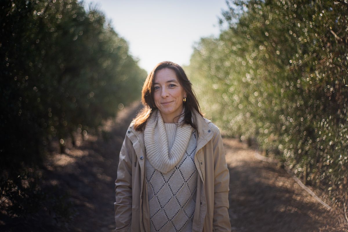 María del Mar Ferral gestiona, junto a su padre y su hermano, un olivar ubicado en plena campiña de Jerez.