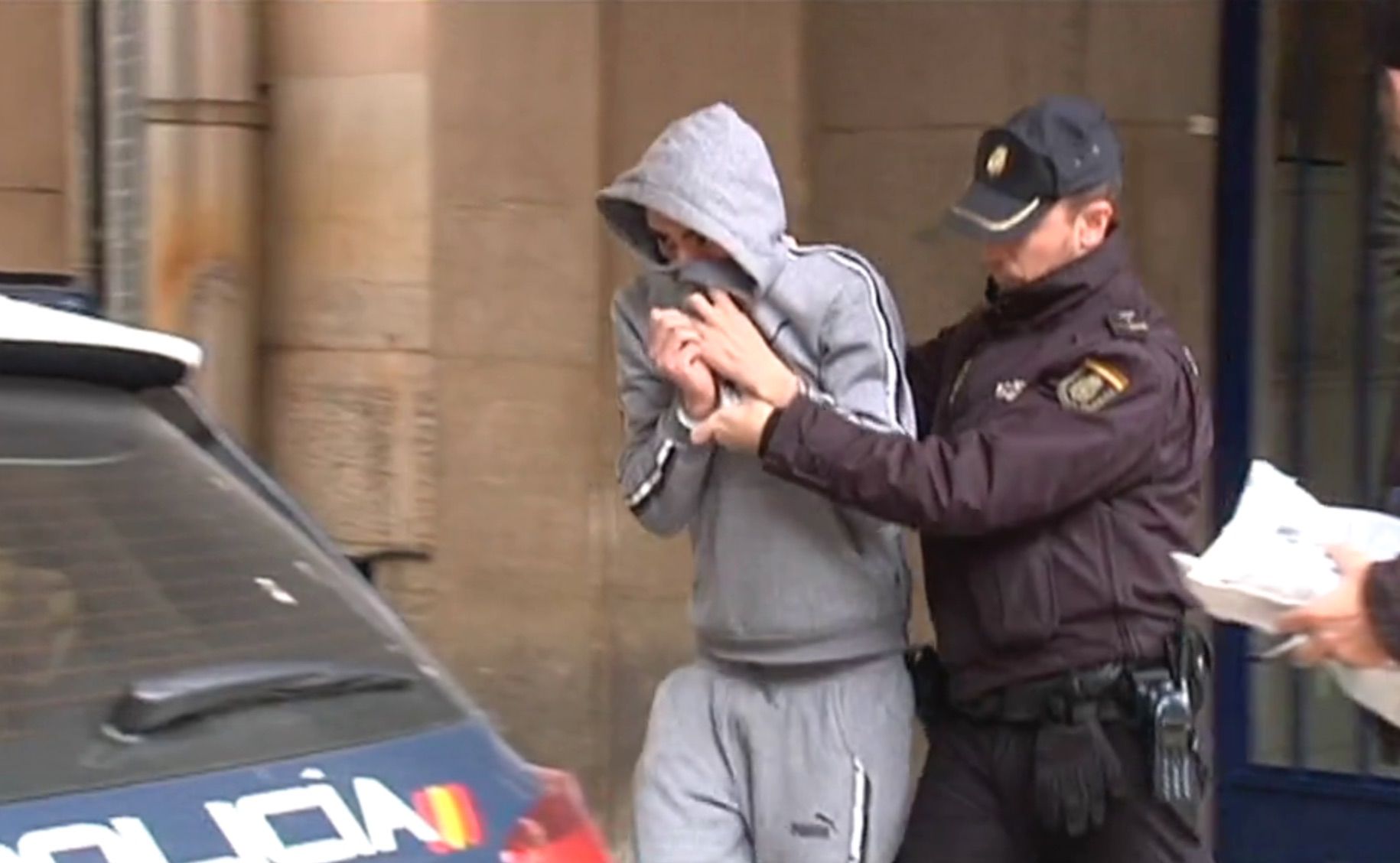 Uno de los supuestos agresores detenidos en Jaén. IMAGEN DE CANAL SUR.