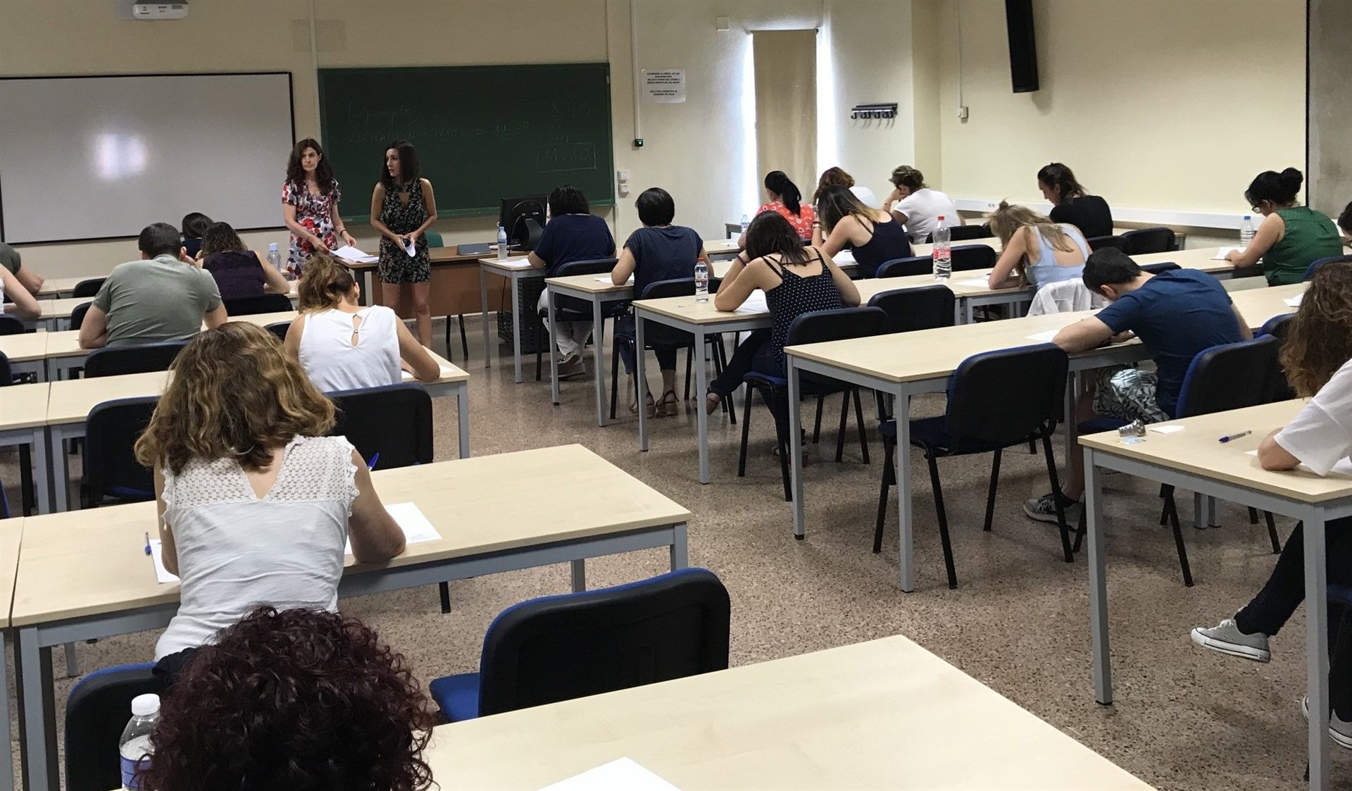 Opositores andaluces, en una imagen de archivo.