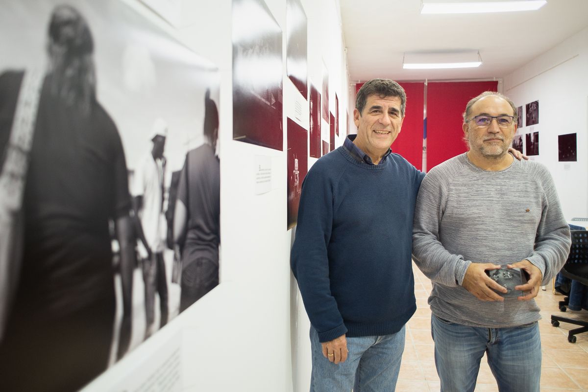 Miguel Parra y Juan Carlos González, en Sala Tragaluz, donde se expondrá 'Cuerpos sin espacio'.
