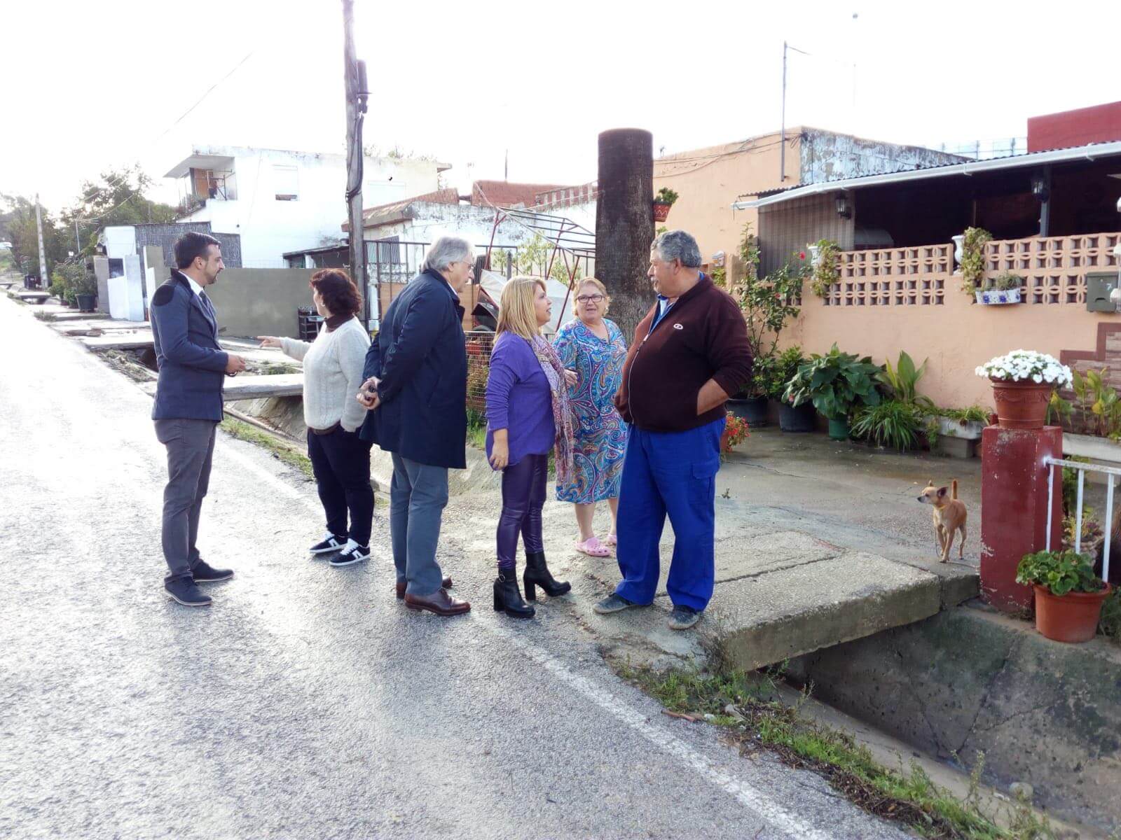 Visita de la alcaldesa y otros responsables municipales a El Calvario.