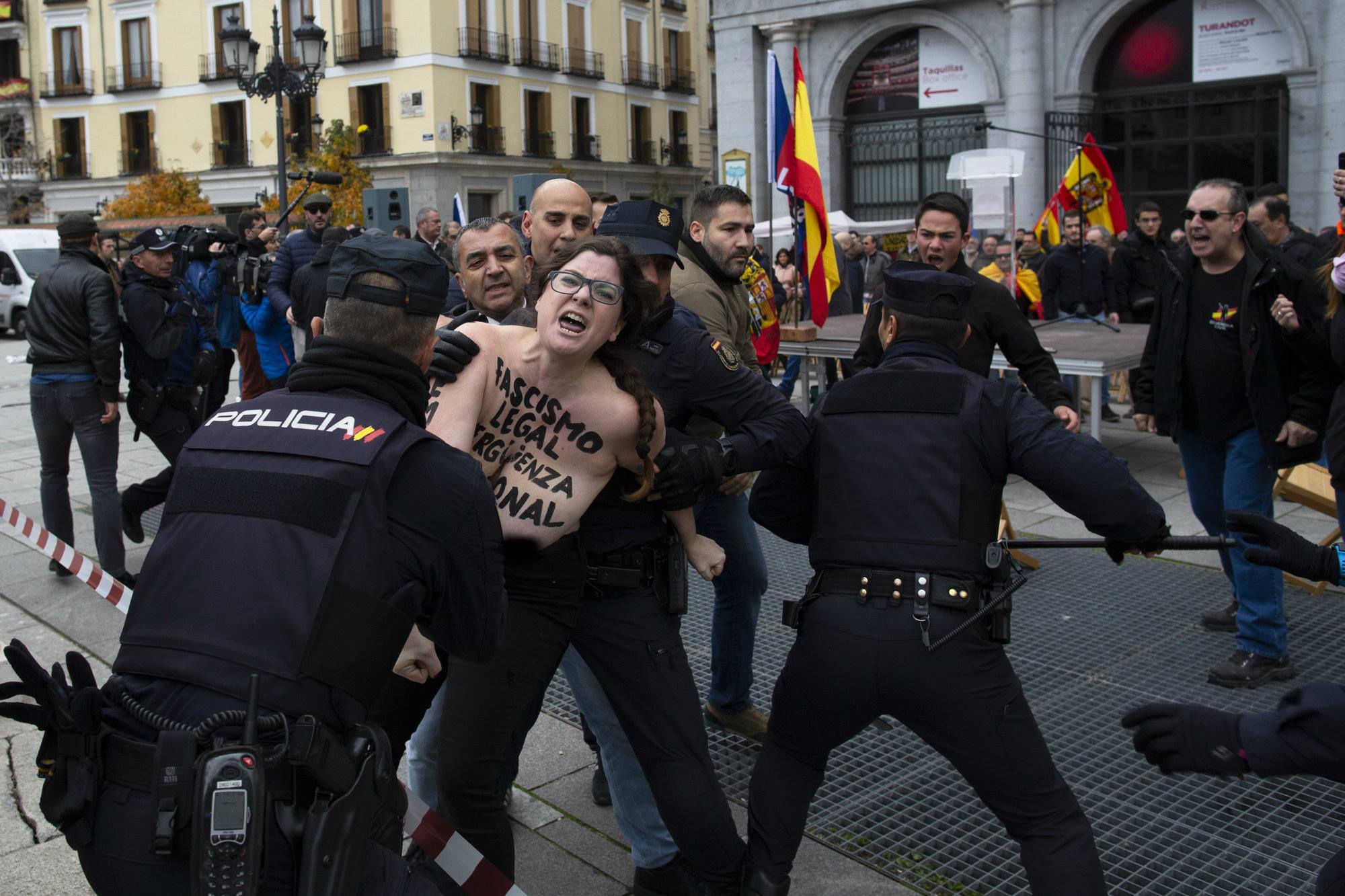 Una de las activistas de Femen durante el acto. FOTO: PABLO BLÁZQUEZ DOMÍNGUEZ/ GETTY. 