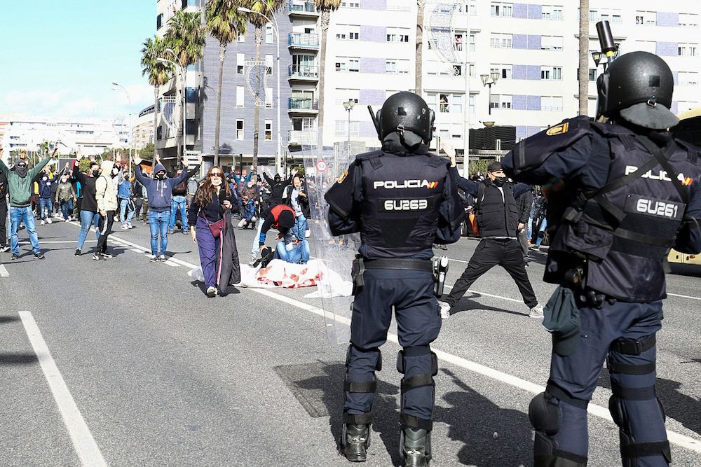 El Gobierno sobre los detenidos en Cádiz: "No son trabajadores, son delincuentes".