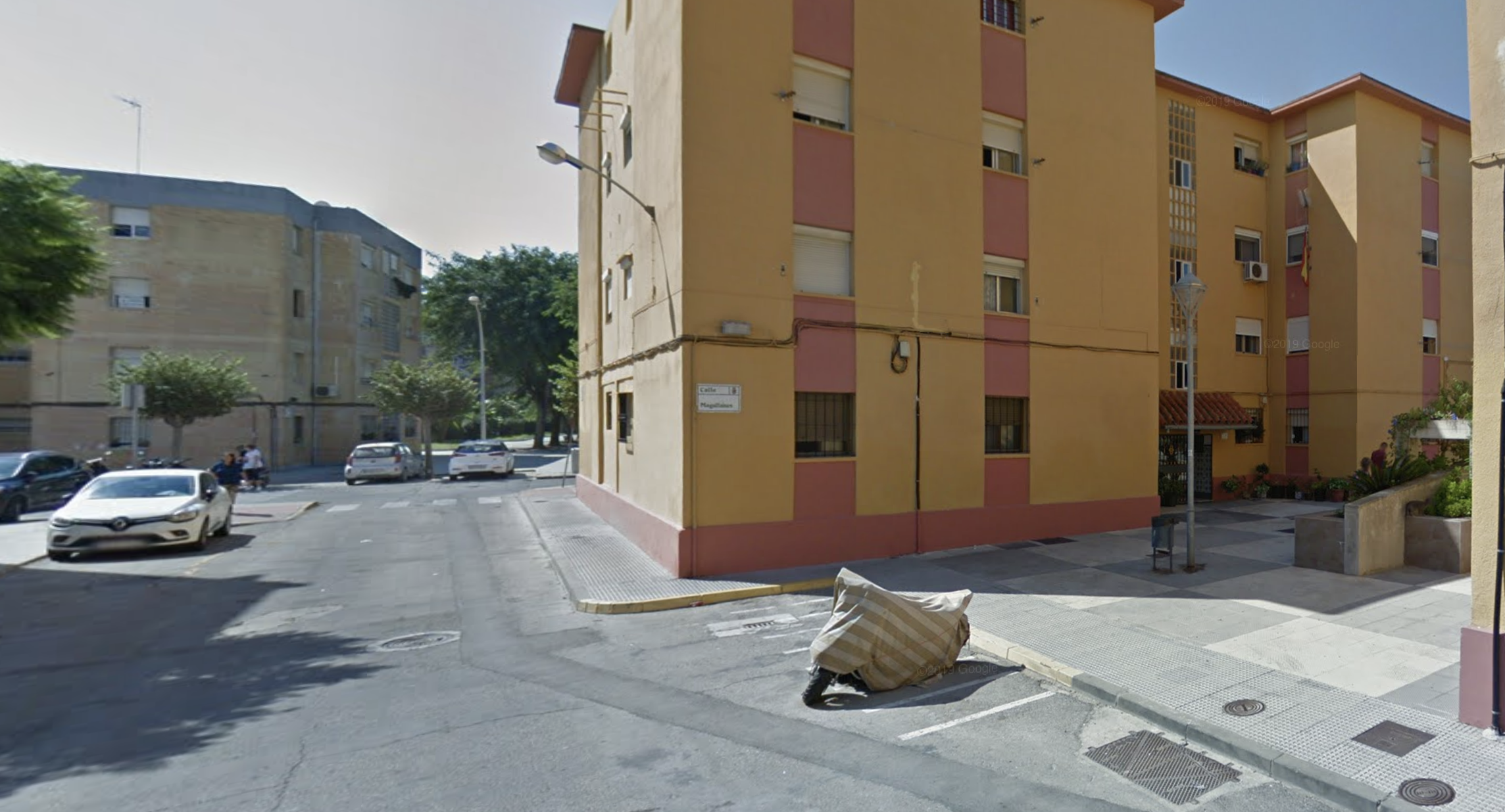 Secuestrado durante siete horas en Rota por un ajuste de cuentas. Calle Magallanes, en una imagen de Google Maps.