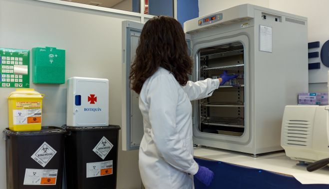 La incubadora para cultivos de tejido y células humanas de Regemat 3D.   Constantino Ruíz
