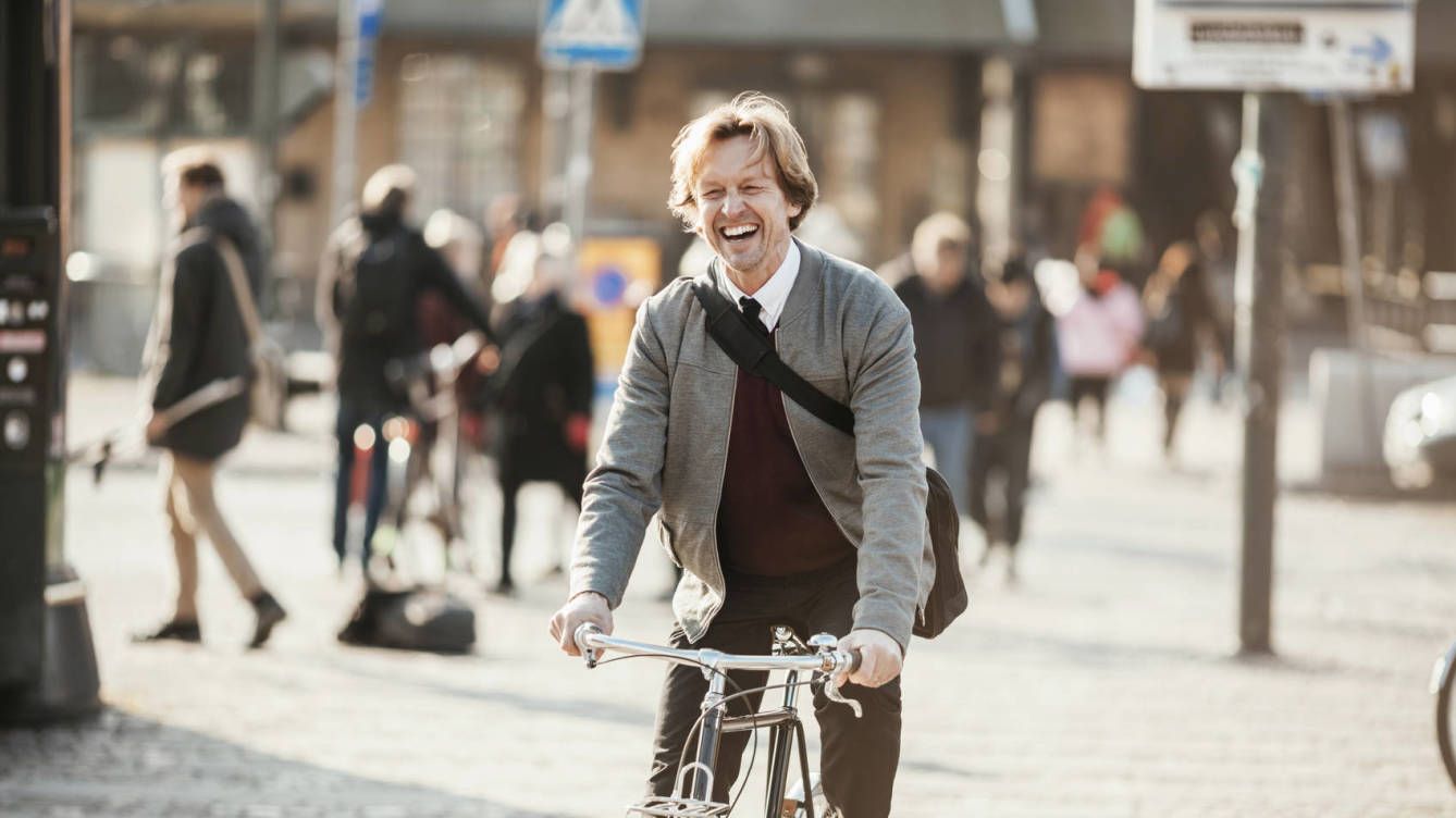 Un sueco montando en bici. FOTO: ISTOCK.