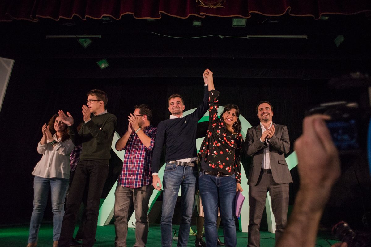 Íñigo Errejón, Antonio Maíllo, Teresa Rodríguez y Alberto Garzón, en un acto de Adelante Andalucía en Jerez. FOTO: MANU GARCÍA