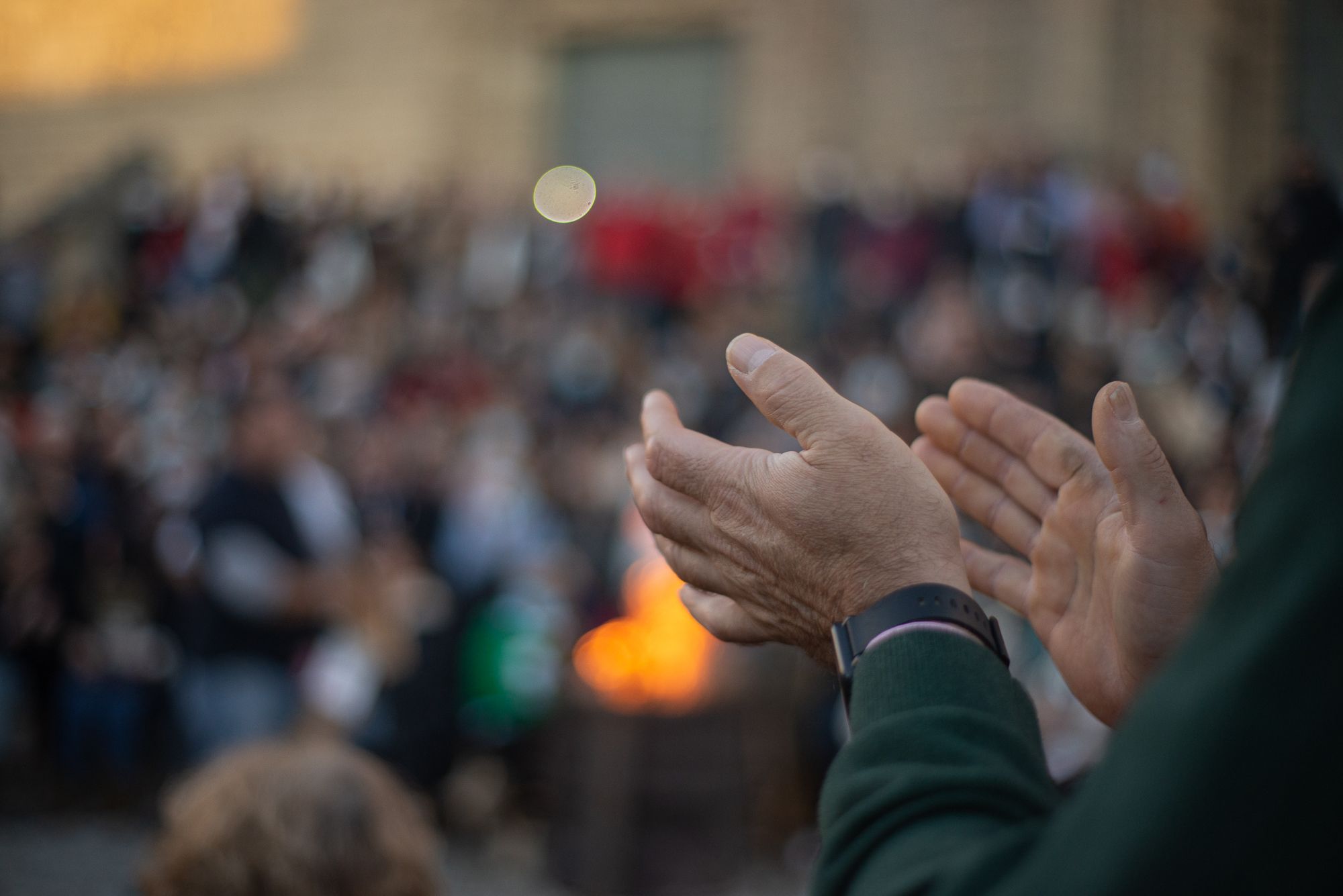 Este fin de semana empieza a sonar la Navidad en Jerez. Palmas al compás de una Zambomba en el centro.
