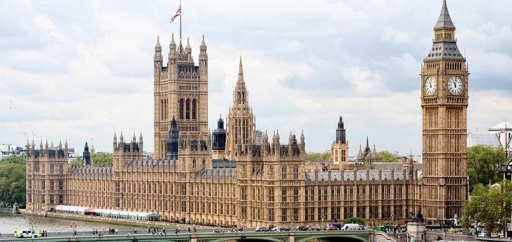 Encuentran trazas de cocaína en 11 de 12 baños del Parlamento británico