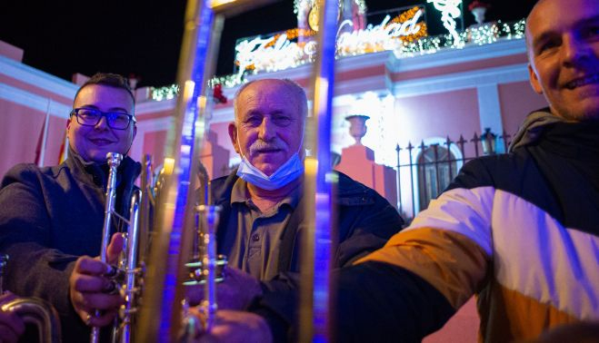 Instrumentos con los que la familia toca el Quinto Levanta.