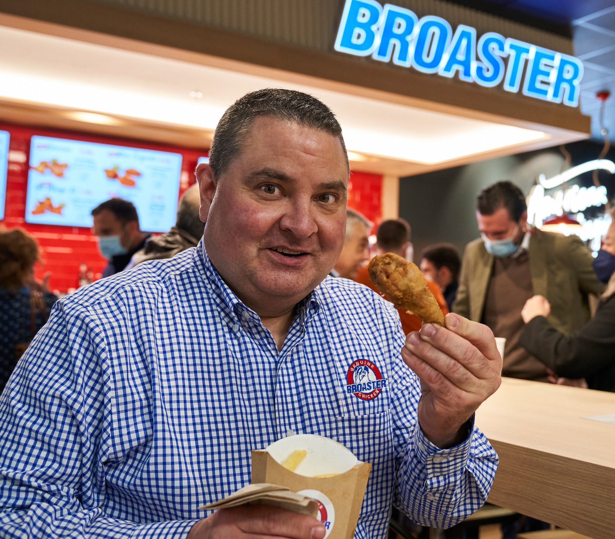 Abre en Jerez el primer restaurante de pollo Broaster americano de España.