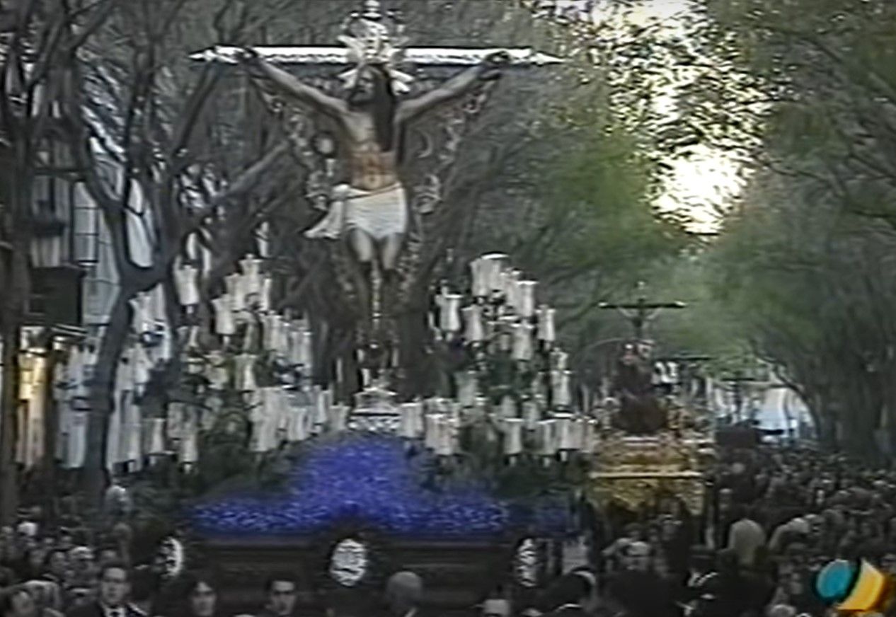Imagen de la procesión magna celebrada en el año 2000, cuyos 25 años se quiere celebrar dentro de dos años.
