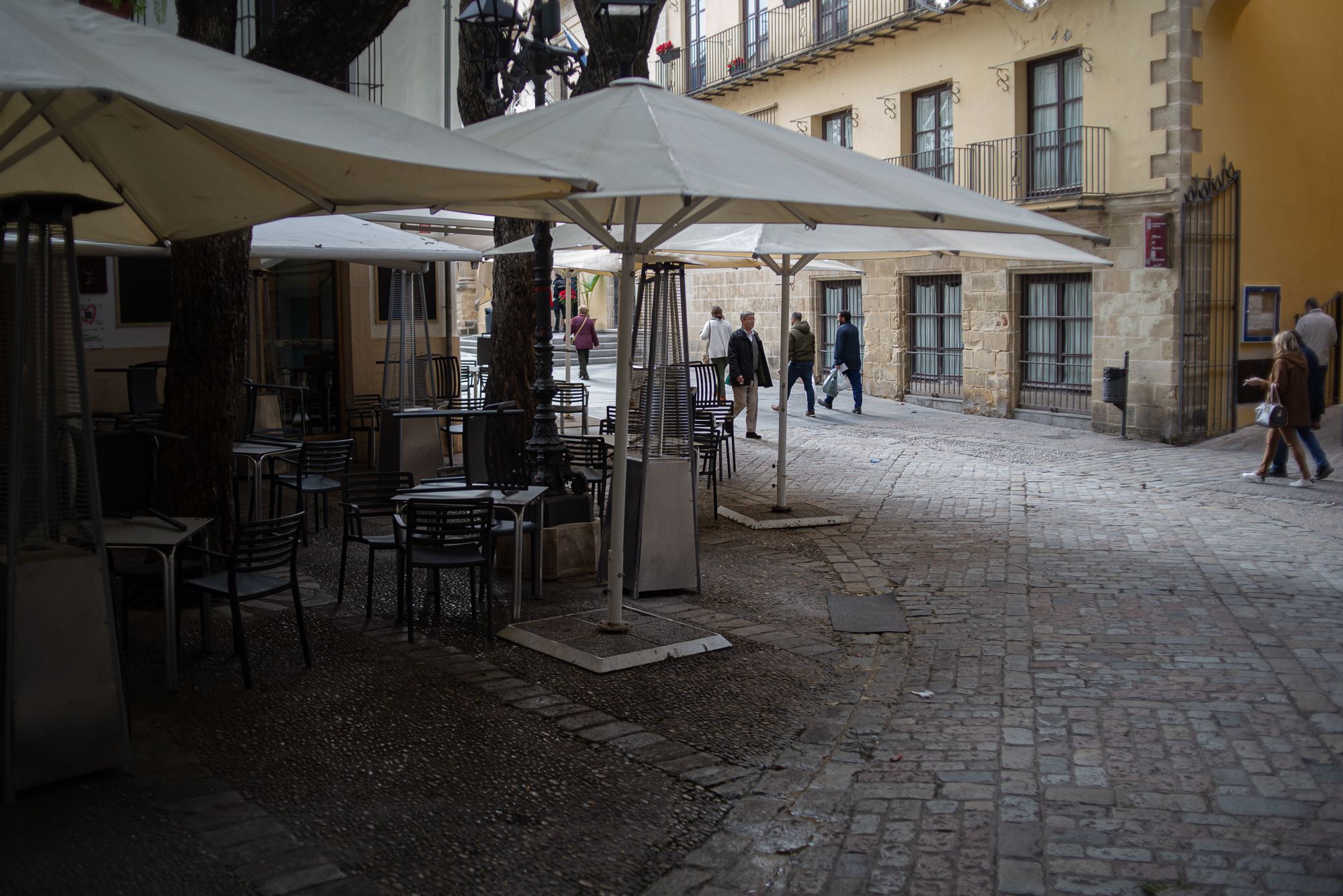 El aviso de la OCU: esto es lo que los bares no pueden cobrarte extra en la cuenta 