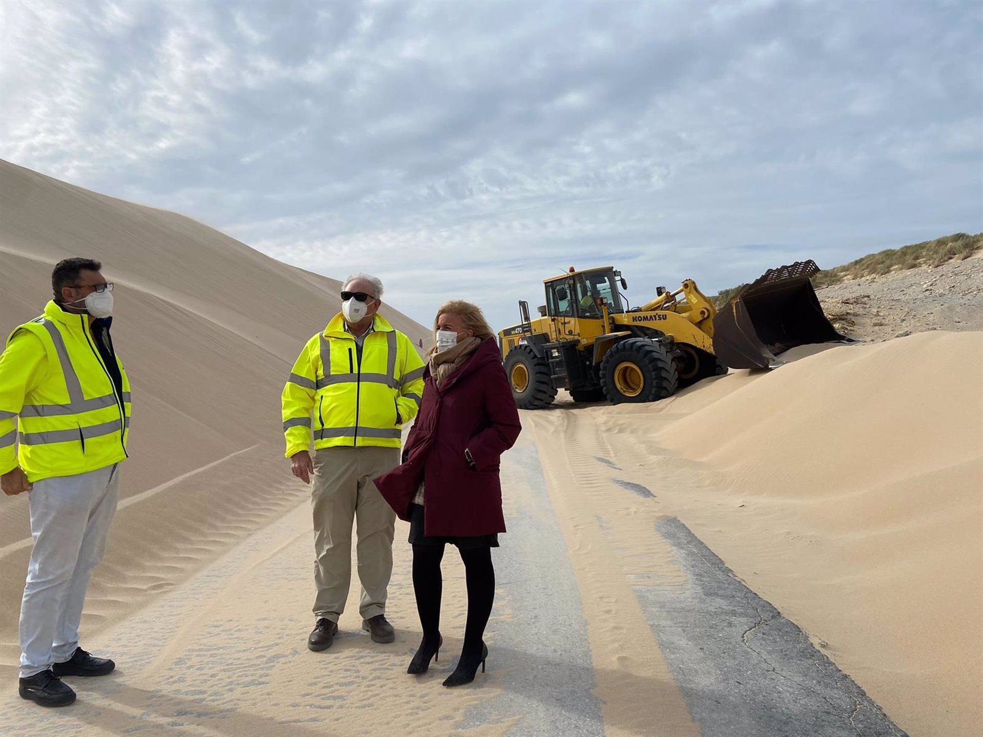 La duna de Tarifa que siempre vuelve a su sitio, será retirada por 100.000 euros.