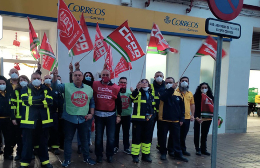 Protesta de trabajadores de Correos.