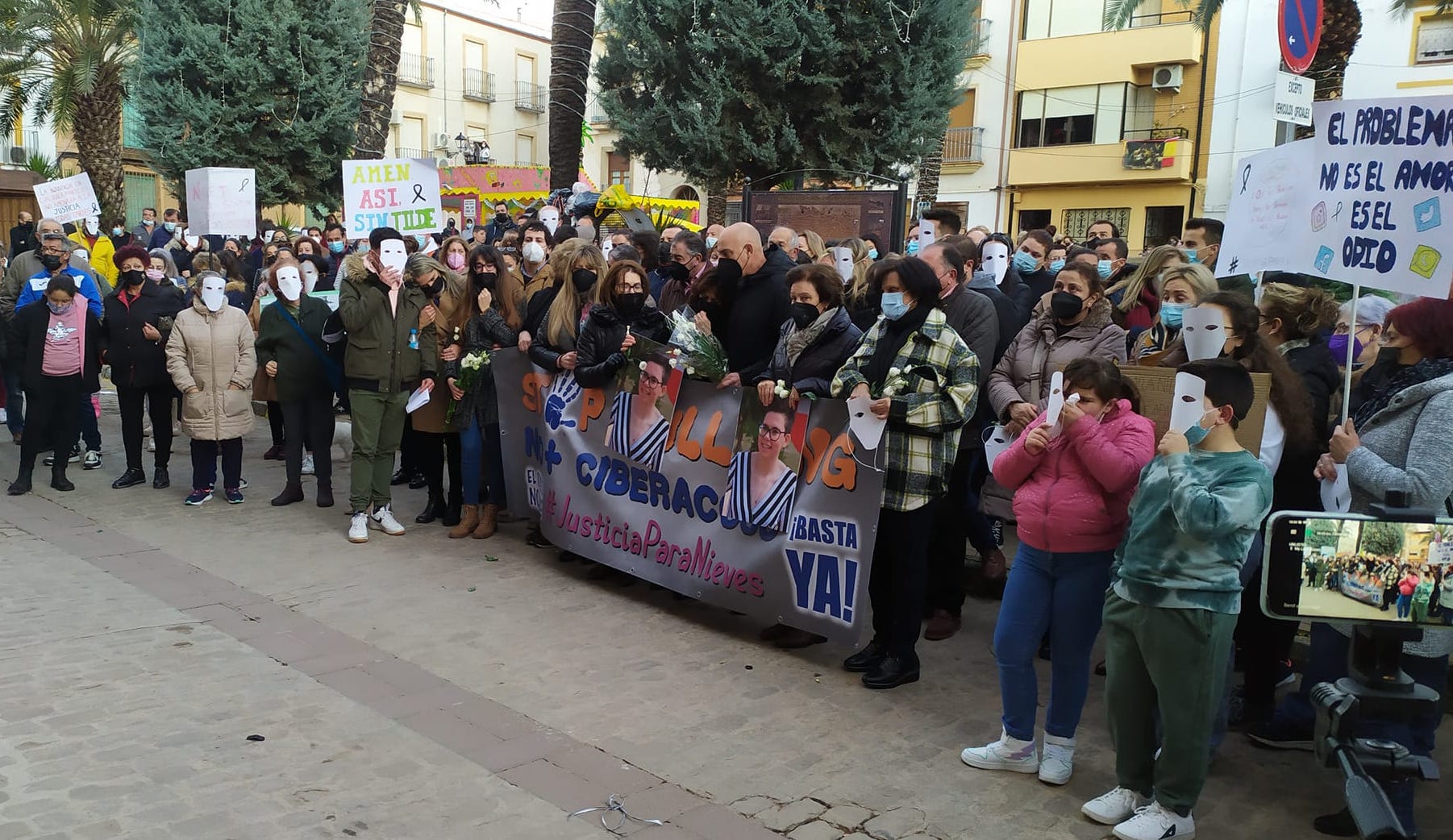 Vecinos de Navas de San Juan piden justicia para Nieves.