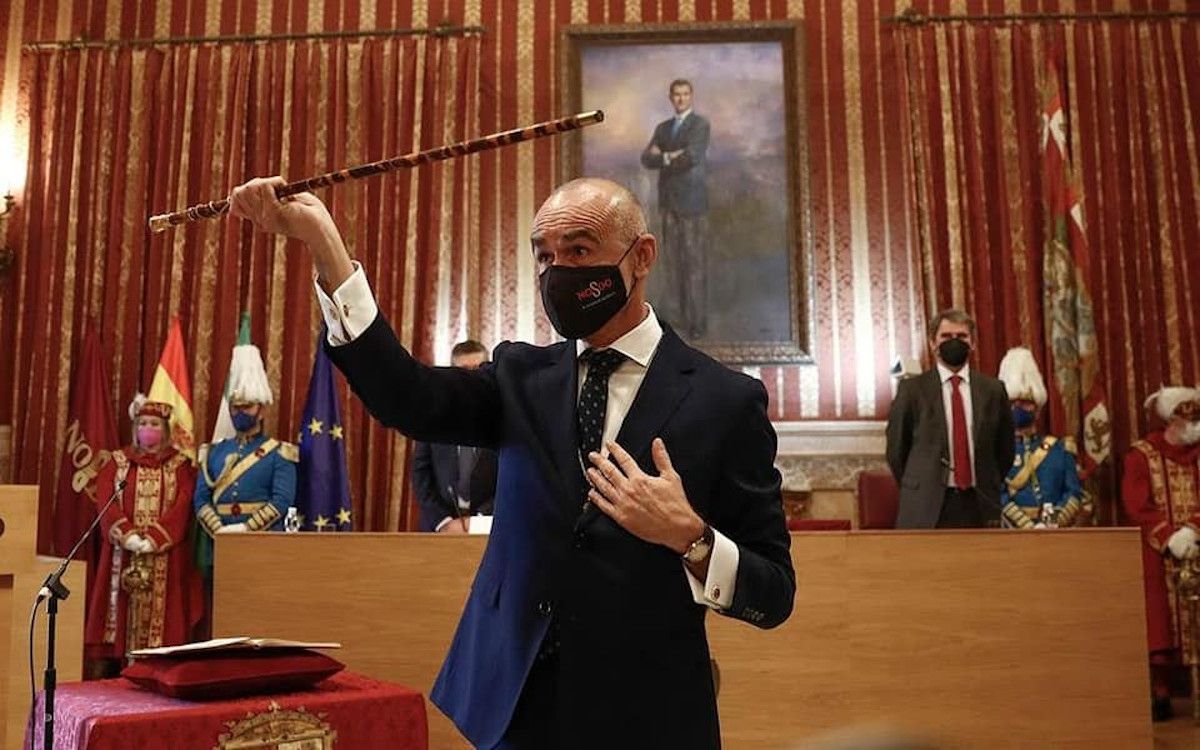 Antonio Muñoz, alcalde de Sevilla, en la toma de posesión del cargo.
