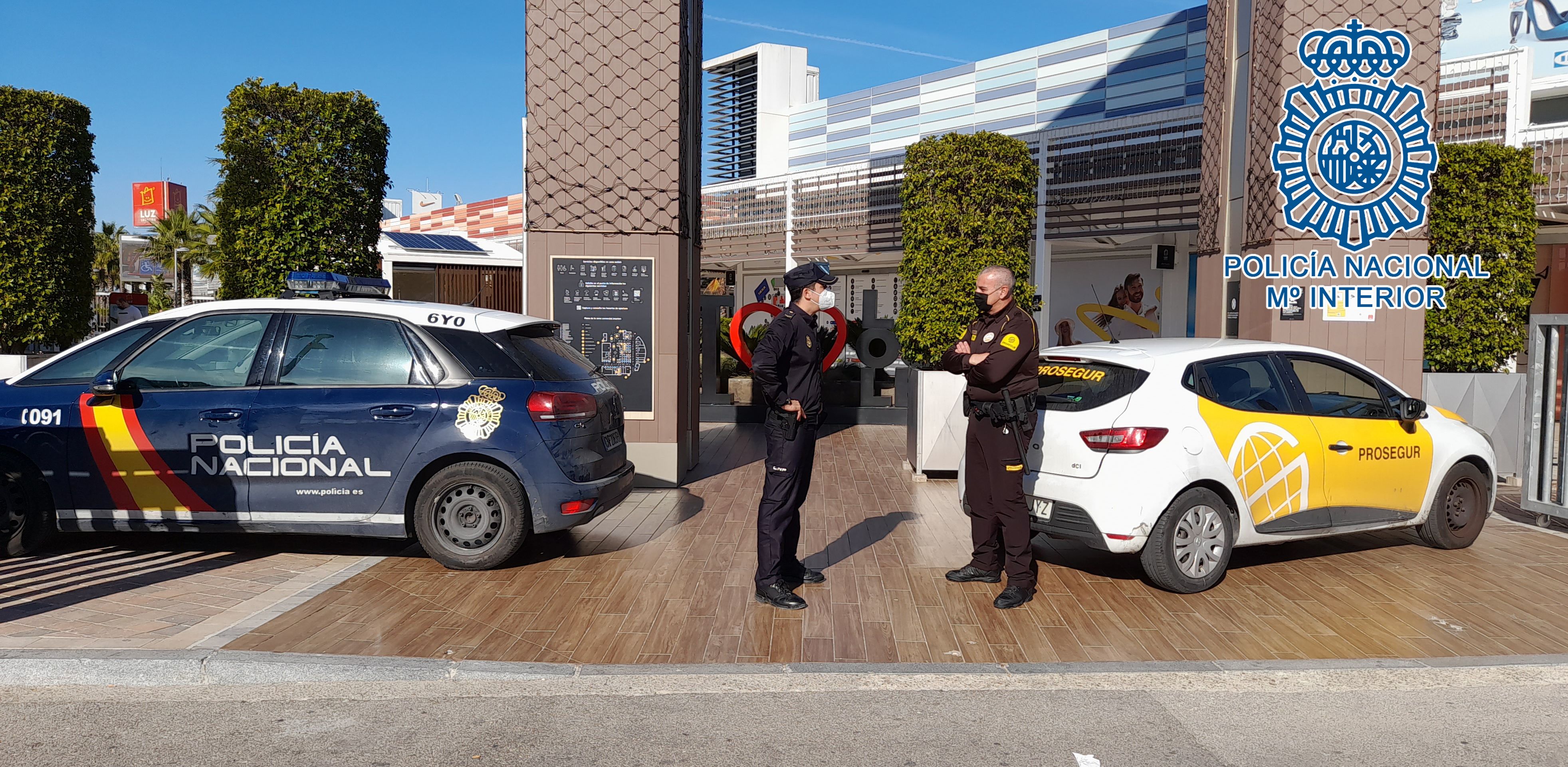 La Policía Nacional ha logrado detener en Jerez a una banda de Sevilla gracias al Servicio de Seguridad Privada del Centro Comercial Luz Shopping.