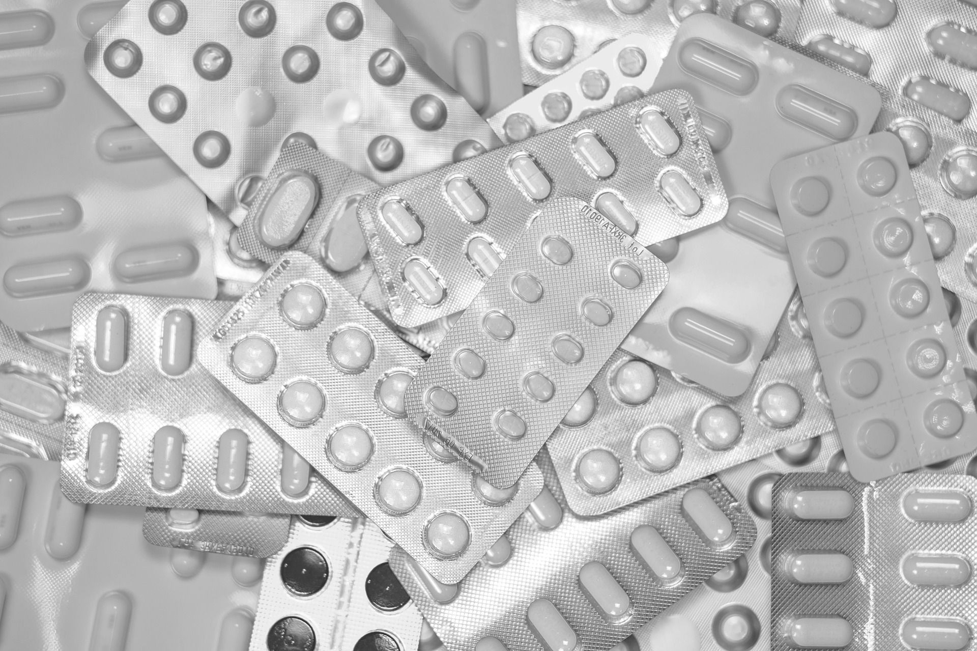 Ibuprofeno o Paracetamol: ¿Qué tomar contra los síntomas de Omicrón?