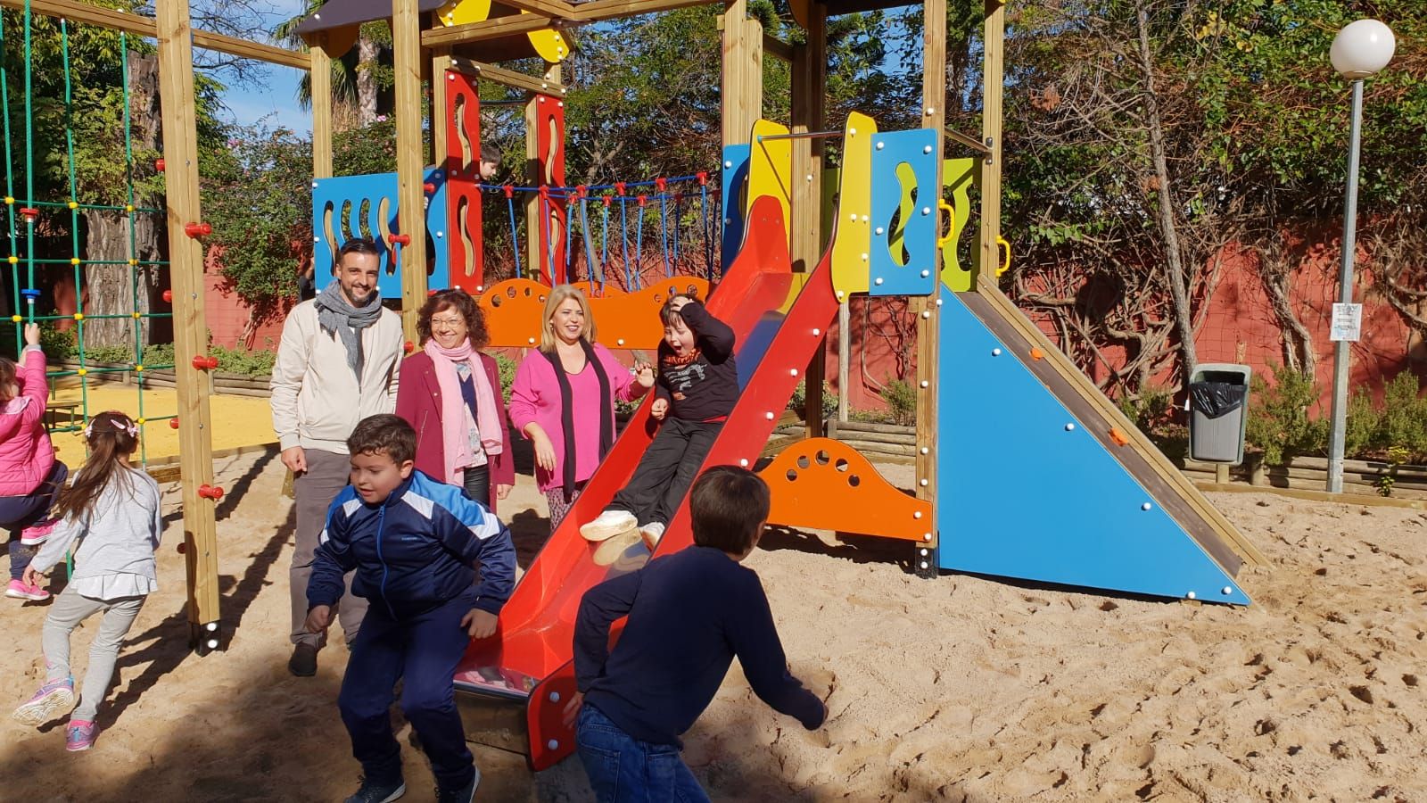 Nuevo parque infantil en el Zoo.