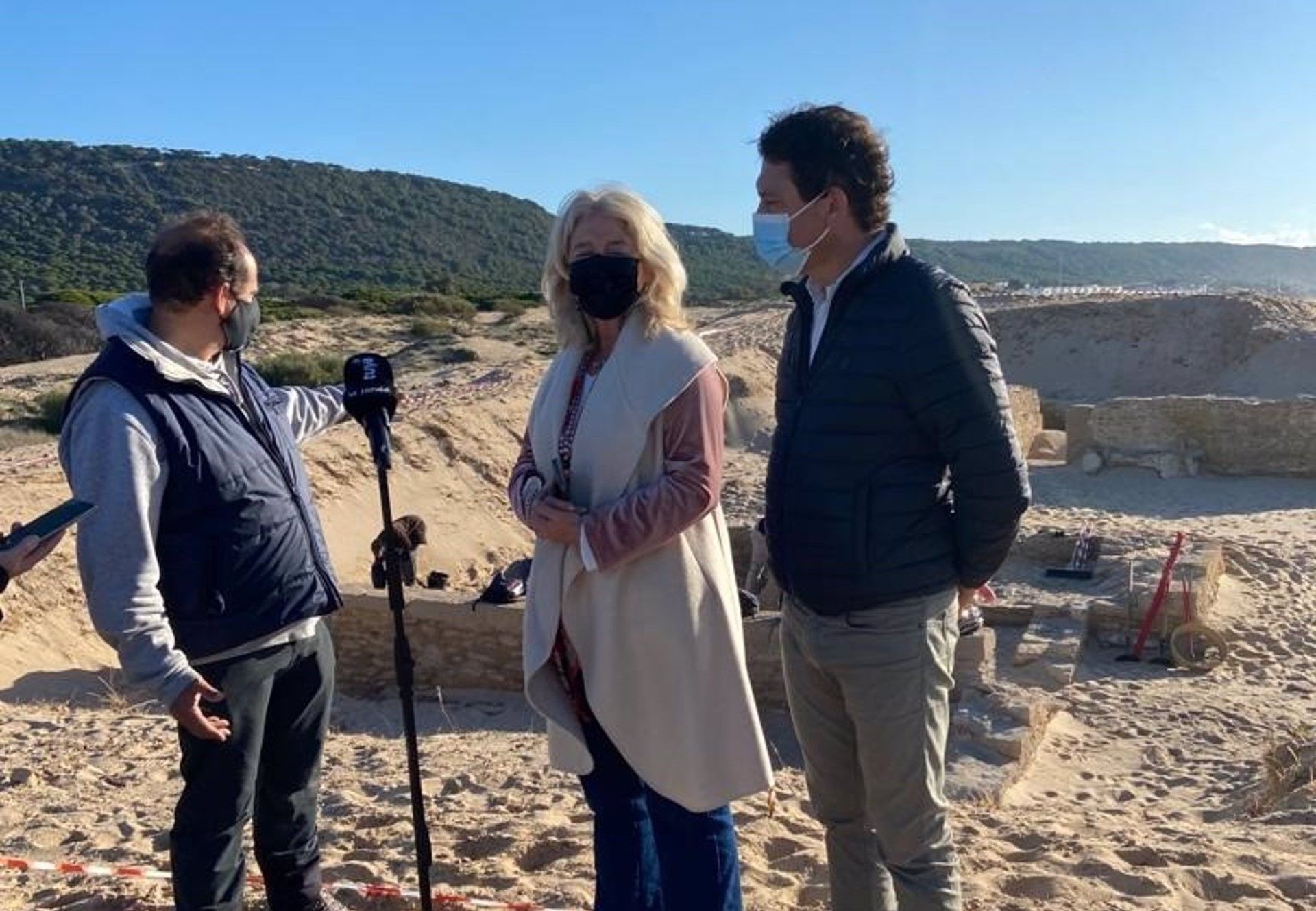 Comienzan de nuevo los trabajos arqueológicos en el Yacimiento Cabo de Trafalgar de Caños de Meca Comienzan de nuevo los trabajos arqueológicos en el Yacimiento Cabo de Trafalgar de Caños de Meca