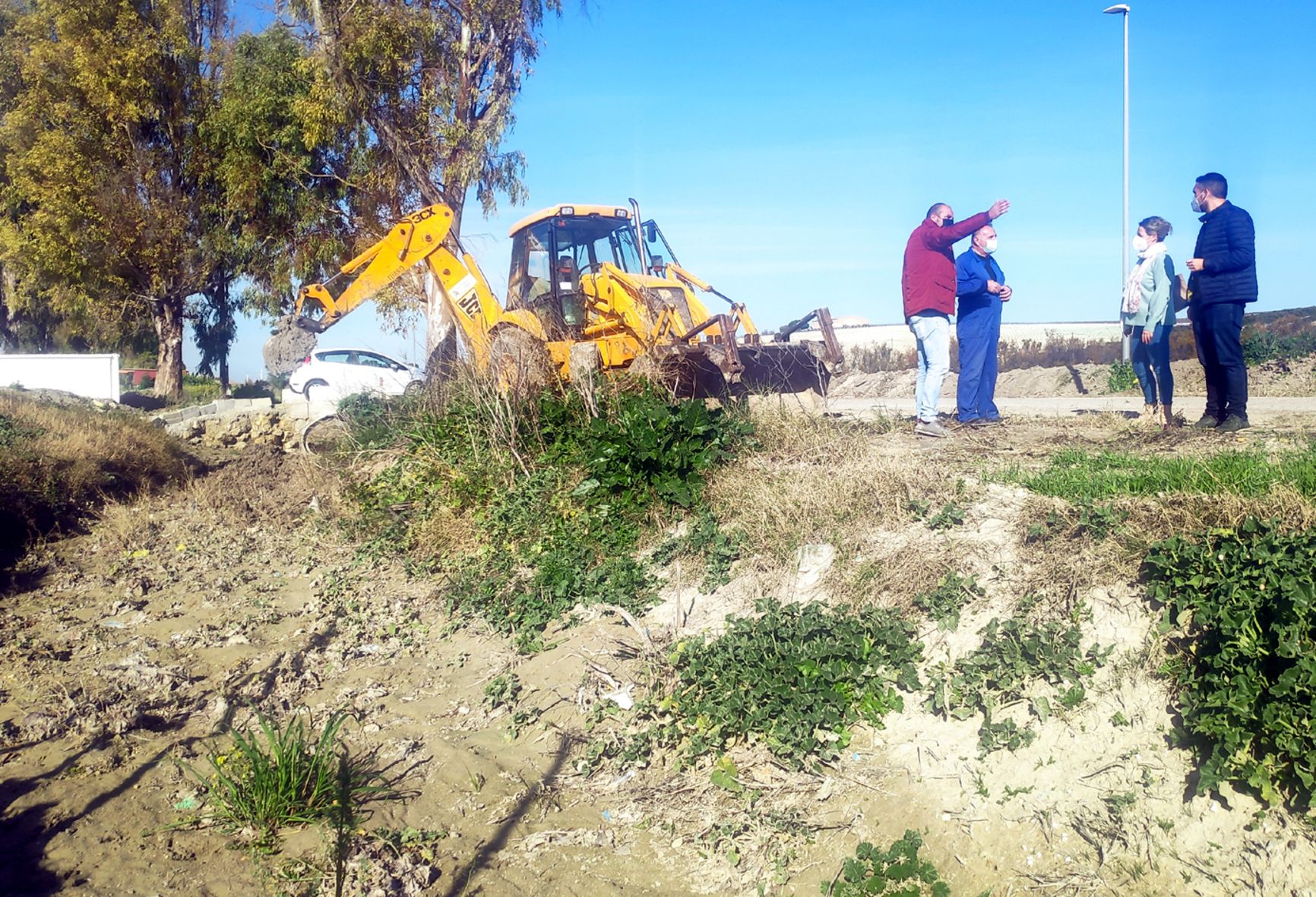 El Ayuntamiento de Jerez inicia un nuevo plan de limpieza de cunetas y arroyos en las barriadas rurales