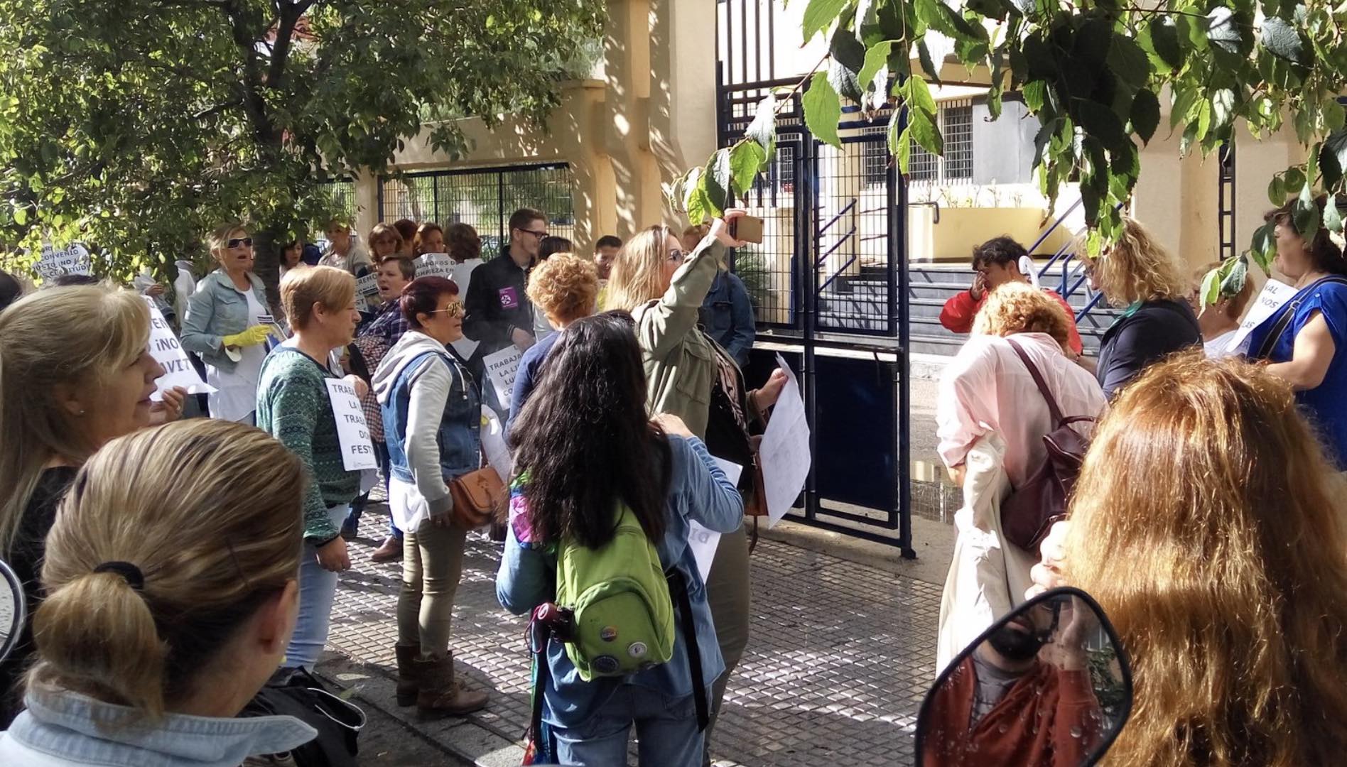 Protesta de las limpiadoras gaditanas, en el pasado 2016. FOTO: LAURA PRIETO LAGO