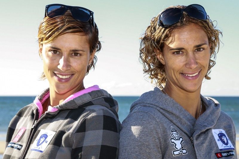 Las hermanas Daida e Iballa Ruano, que suman 28 títulos como campeonas del mundo de windsurf, no tienen las medallas de Oro al Mérito deportivo. FOTO: DANIELL BOHNHOF/ HOCH ZWEI.