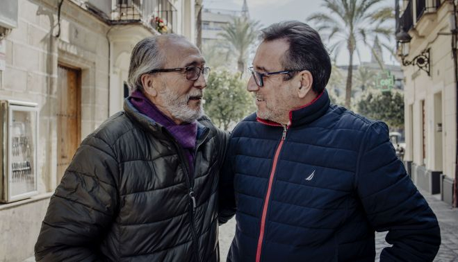 Dos amigos y capataces que se encuentran, José Luis Erdozain y Martín Gómez. ESTEBAN