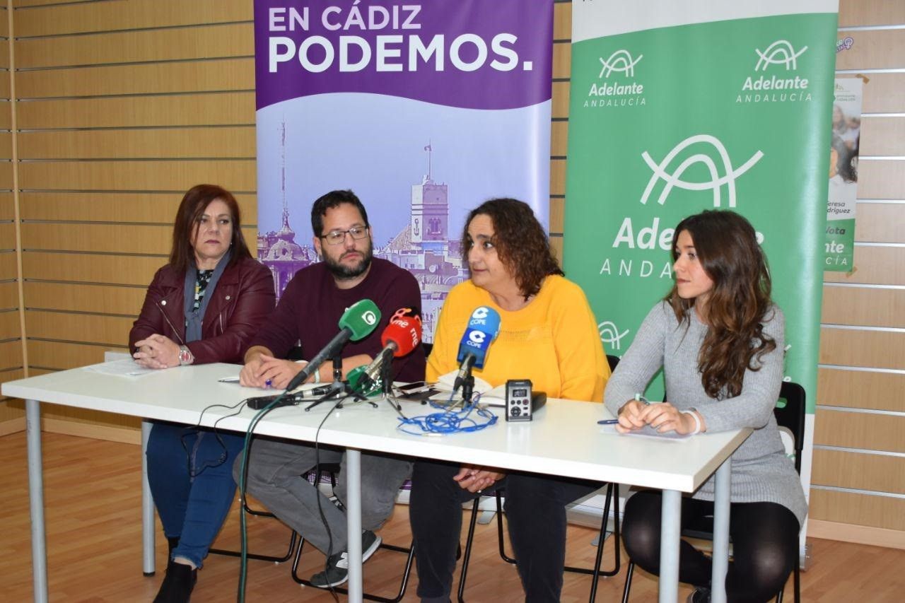 Un momento de la rueda de prensa.