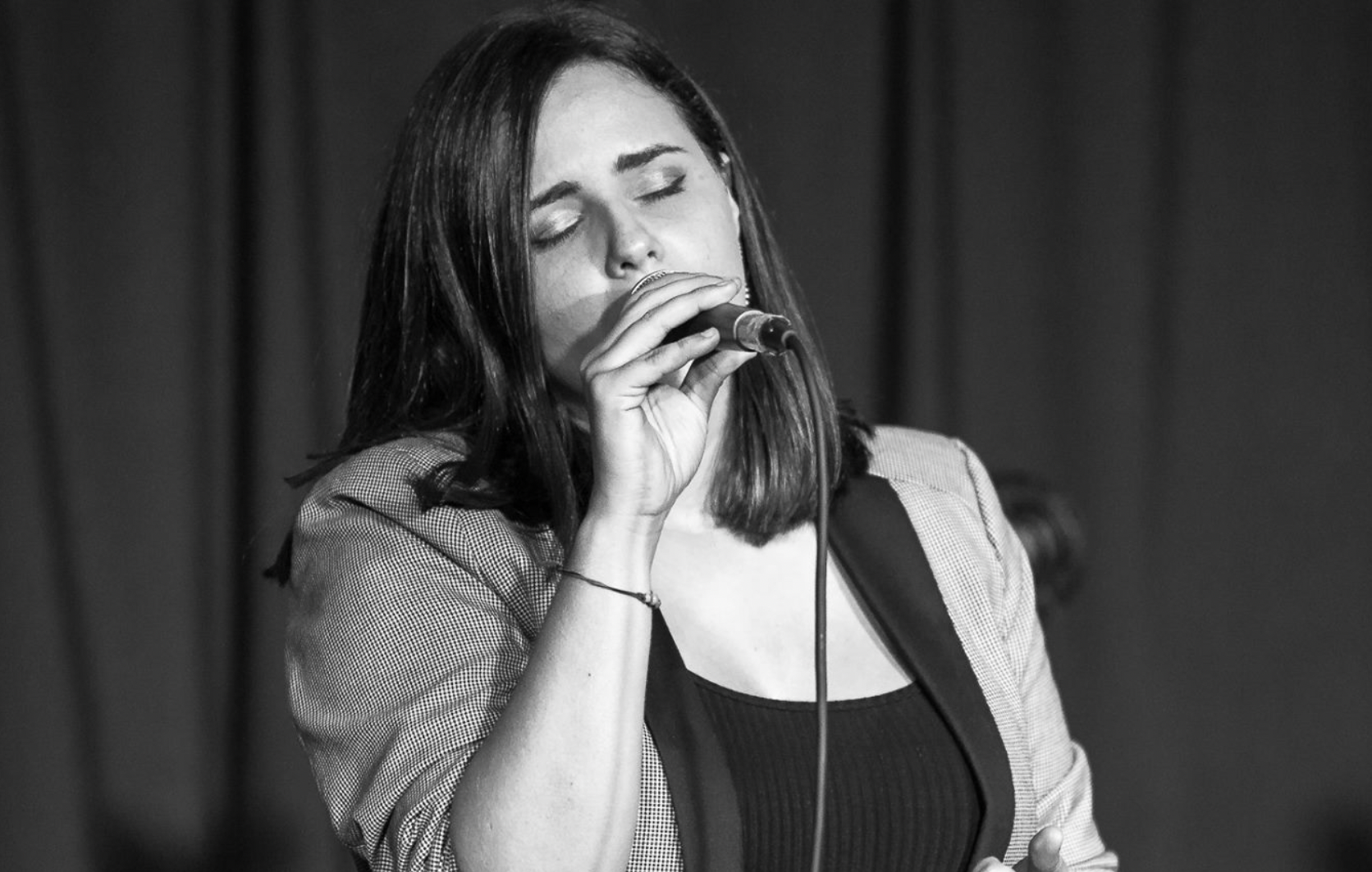 Raquel Pelayo, en una de sus actuaciones, en una imagen de archivo de la artista.