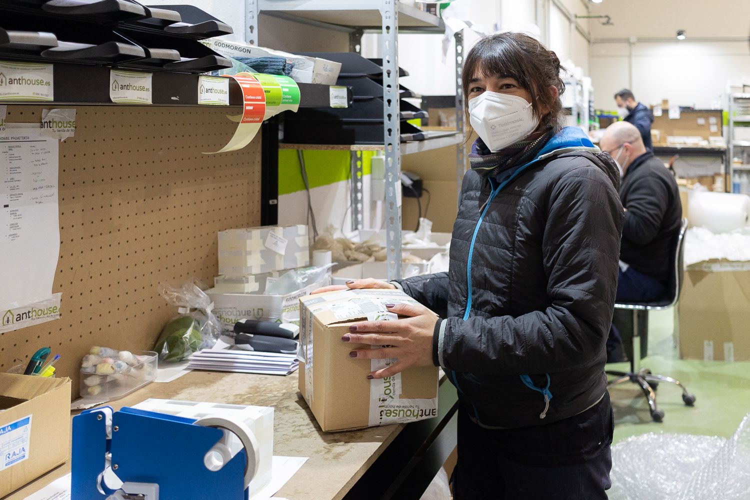 María, trabajadora de Anthouse, regaló un hormiguero a los niños de sus amigos: "Ahora los padres quieren ampliar la colonia"