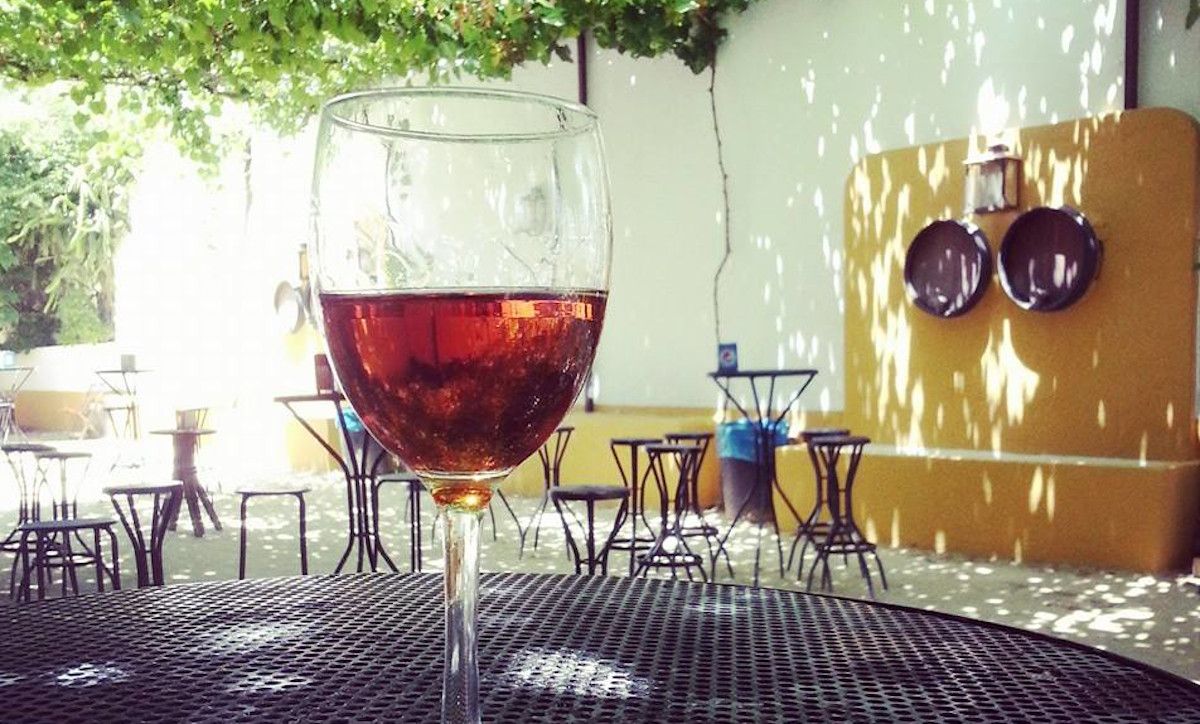 Una copa de moscatel de Chipiona. Una copa de moscatel de Chipiona.