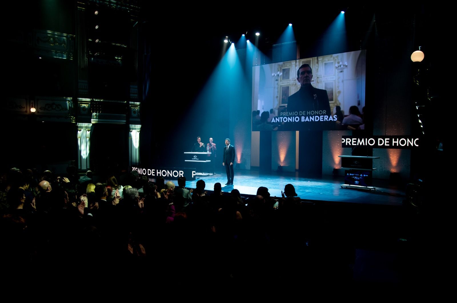 Antonio Banderas presume de Grazalema en la primera edición de los Premios Carmen. FOTO: Academia de Cine de Andalucía