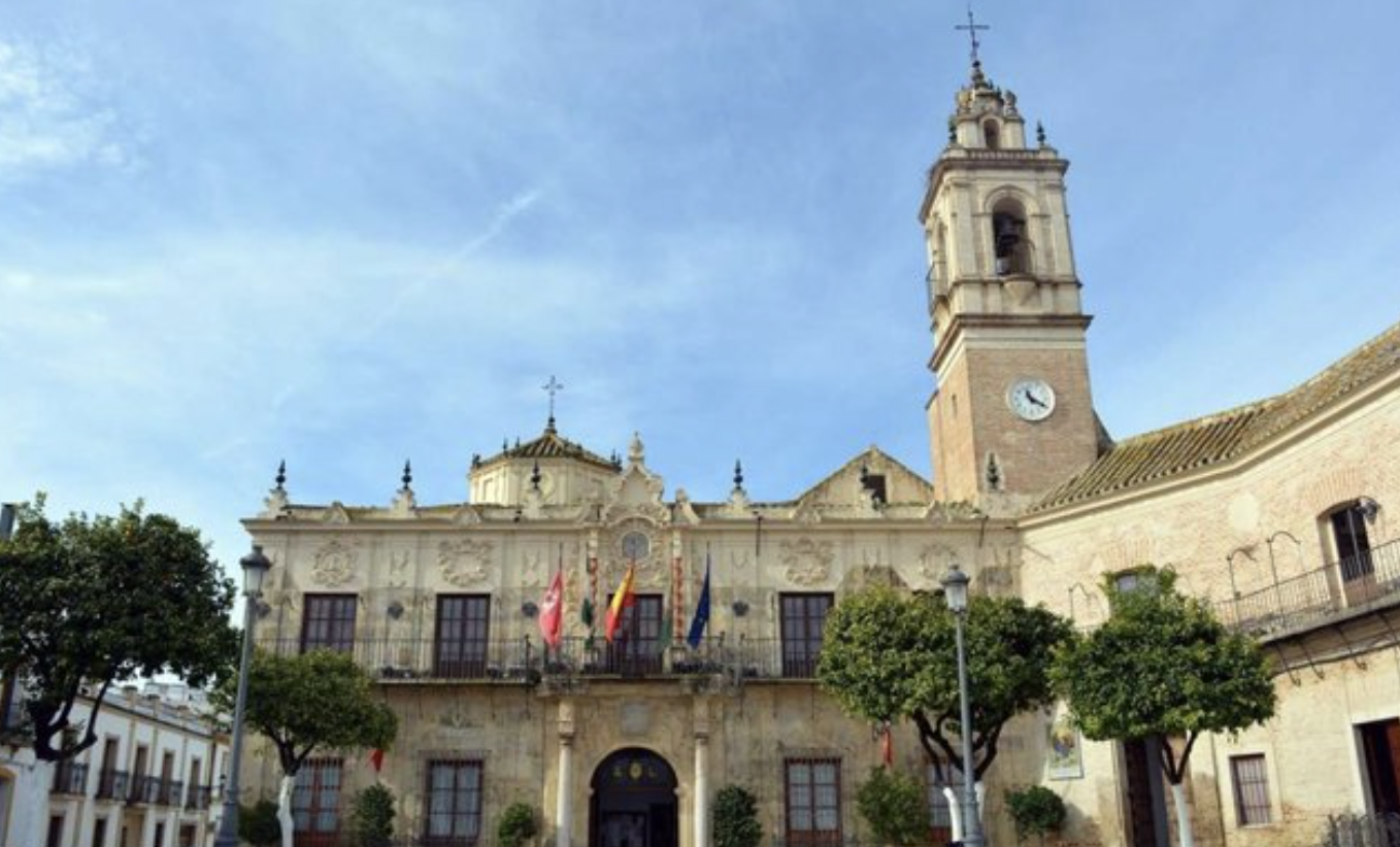 Plaza del Ayuntamiento de de Lora del Río, Sevilla.
