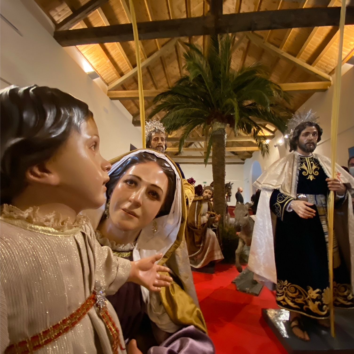 El misterio de la Borriquita en la exposición de los Claustros.