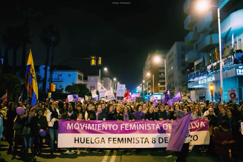 El movimiento feminista en Huelva durante el pasado 8M. FOTO: MOVIMIENTO FEMINISTA DE HUELVA/ CLARA CARRASCO. El movimiento feminista en Huelva durante el pasado 8M. FOTO: MOVIMIENTO FEMINISTA DE HUELVA/ CLARA CARRASCO.