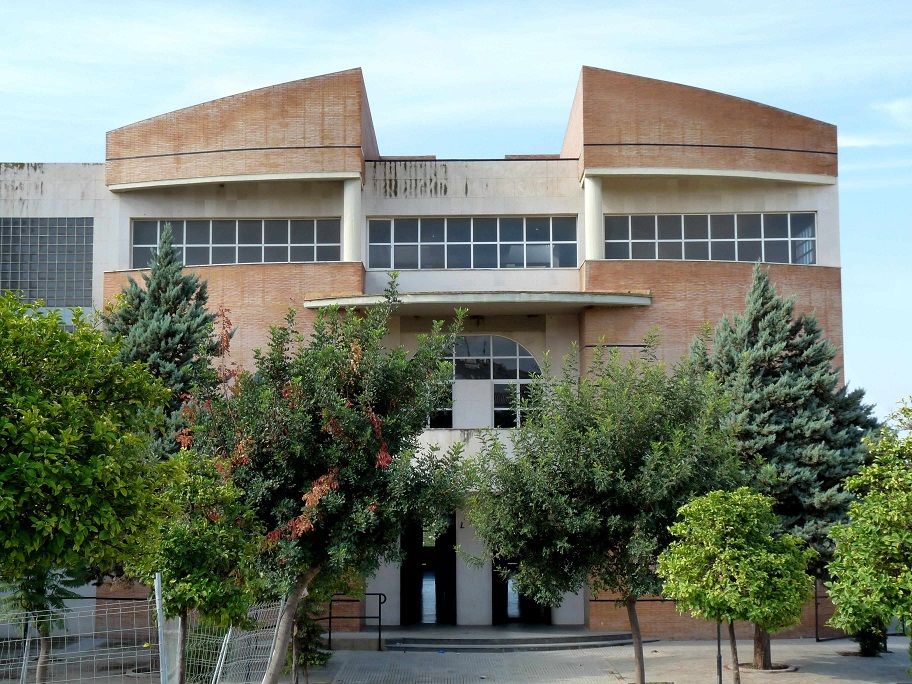 Fachada del anexo del instituto.