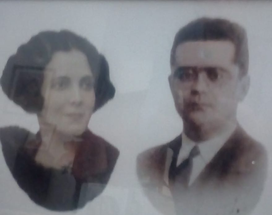 Carmen Hombre y Juan Máximo, en un retrato del matrimonio que conserva la familia. FOTO: CEDIDA