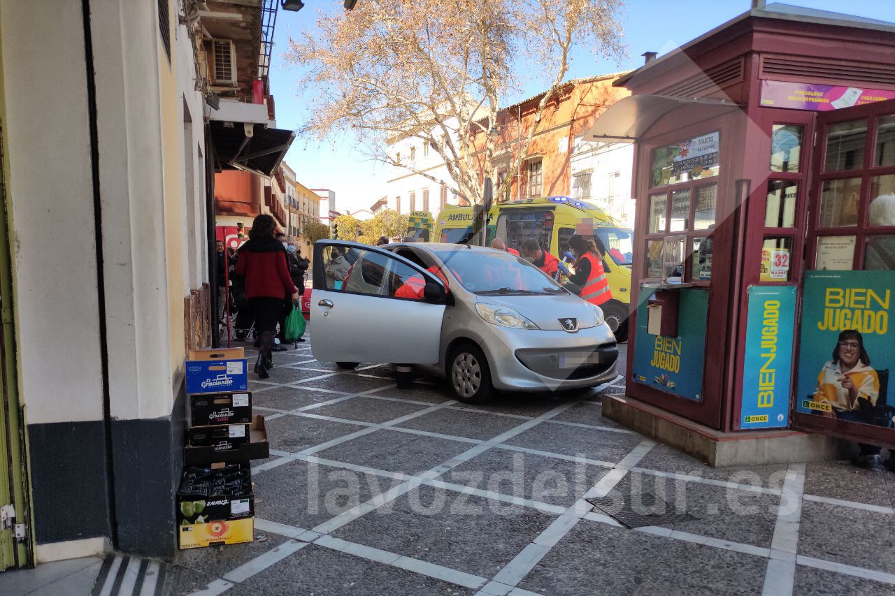 El accidente en la calle Porvera de Jerez este mediodía