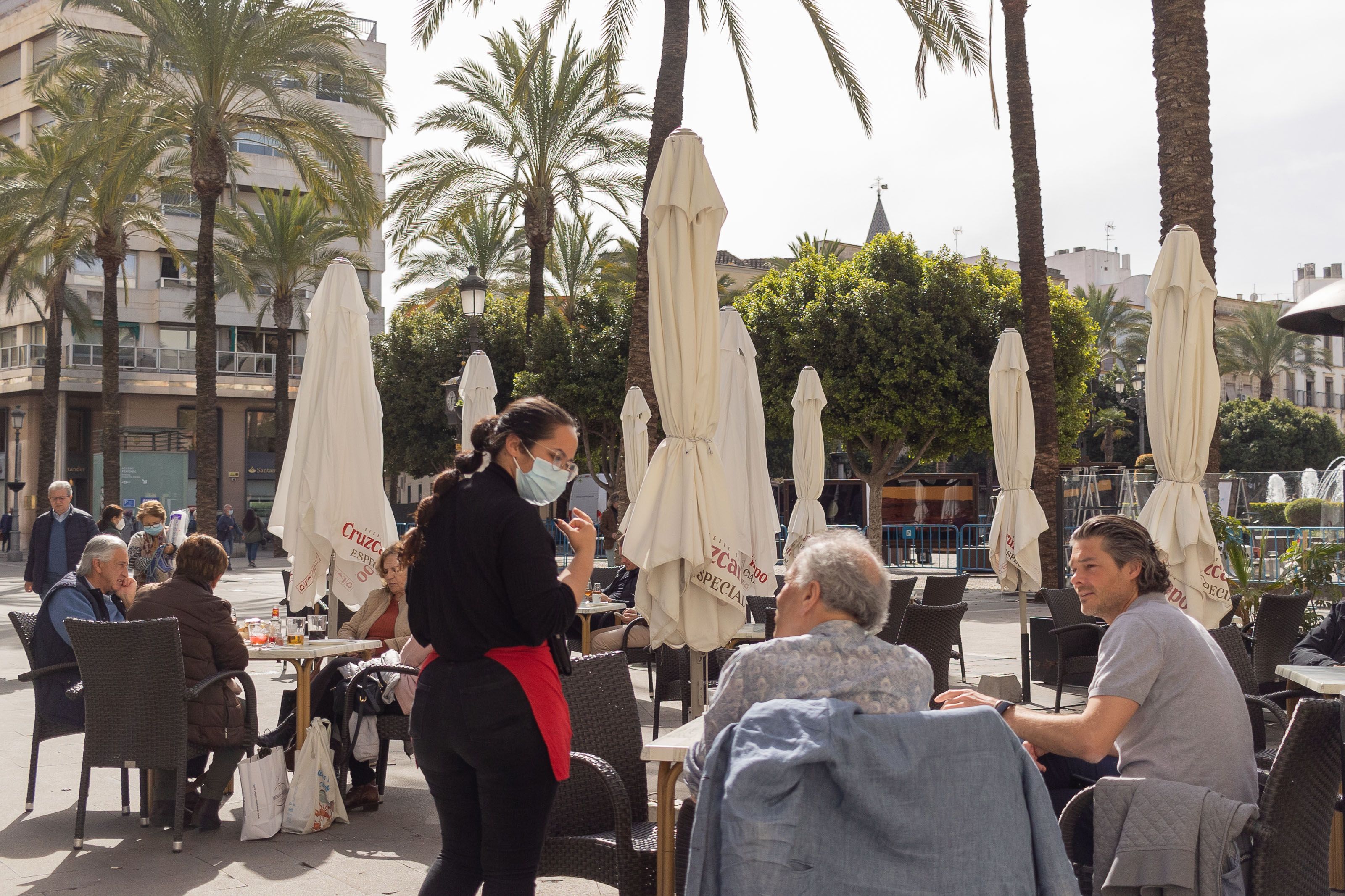El Ayuntamiento y la Asociación Acoje han presentado la campaña 'Siempre contigo' para apoyar el comercio local de Jerez.