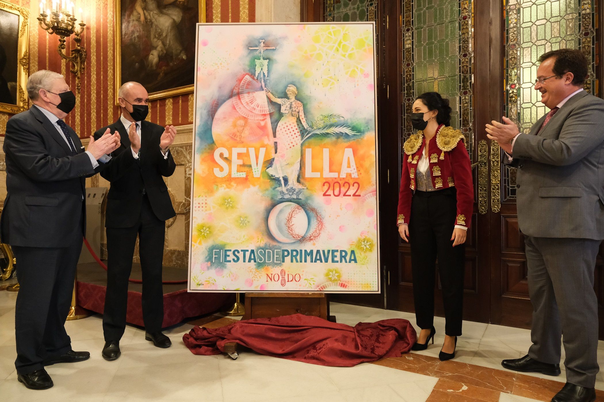 El cartel de la primavera de Sevilla, la figura del Giraldillo vestida con traje de luces. FOTO: AYUNTAMIENTO DE SEVILLA. 