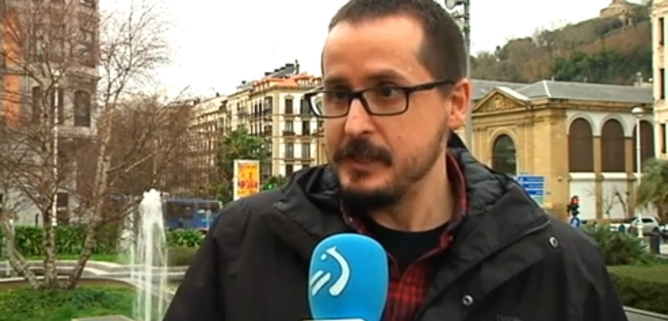 Manuel Aguilar, director jerezano afincado en Donosti, durante la entrevista con ETB