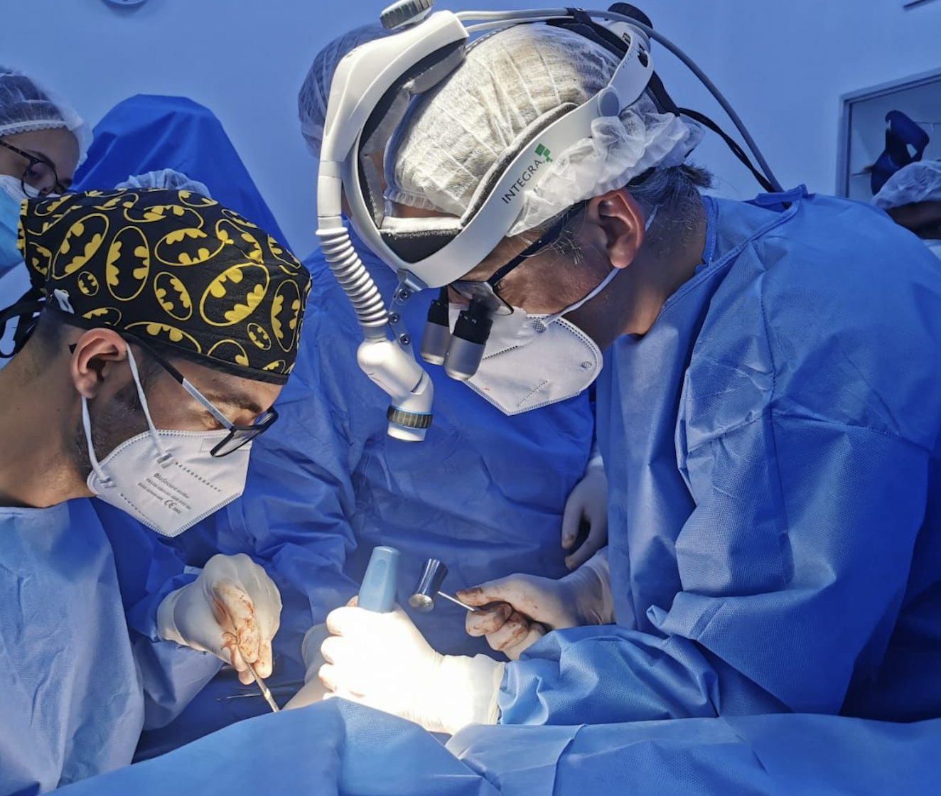 Un cirujano de Puerta del Mar, reconocido en Perú por tratar enfermedades infantiles muy graves. FOTO: DELEGACIÓN TERRITORIAL DE SALUD DE CÁDIZ.