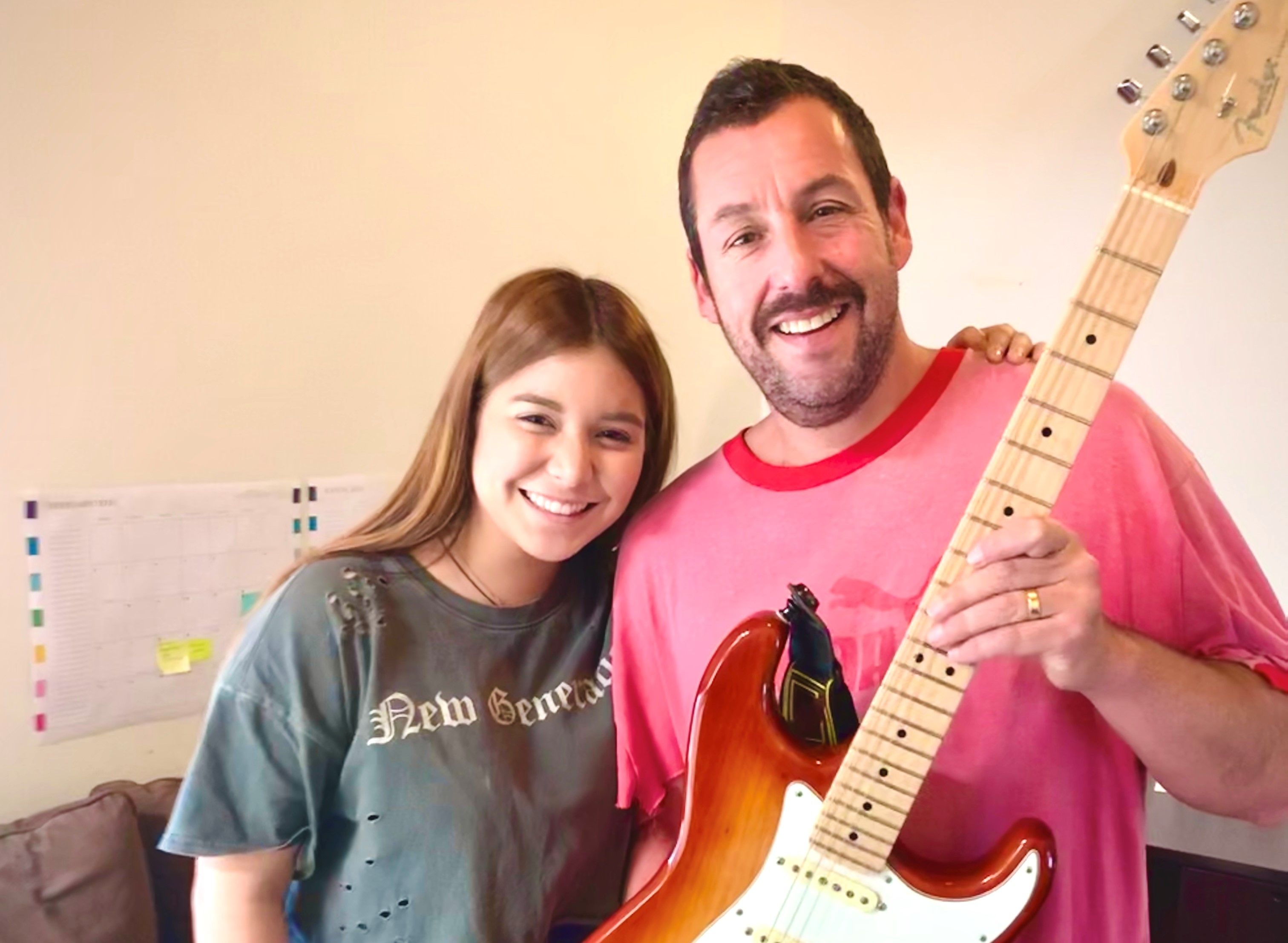 La historia de superación de una joven que pudo cumplir su sueño gracias al actor Adam Sandler