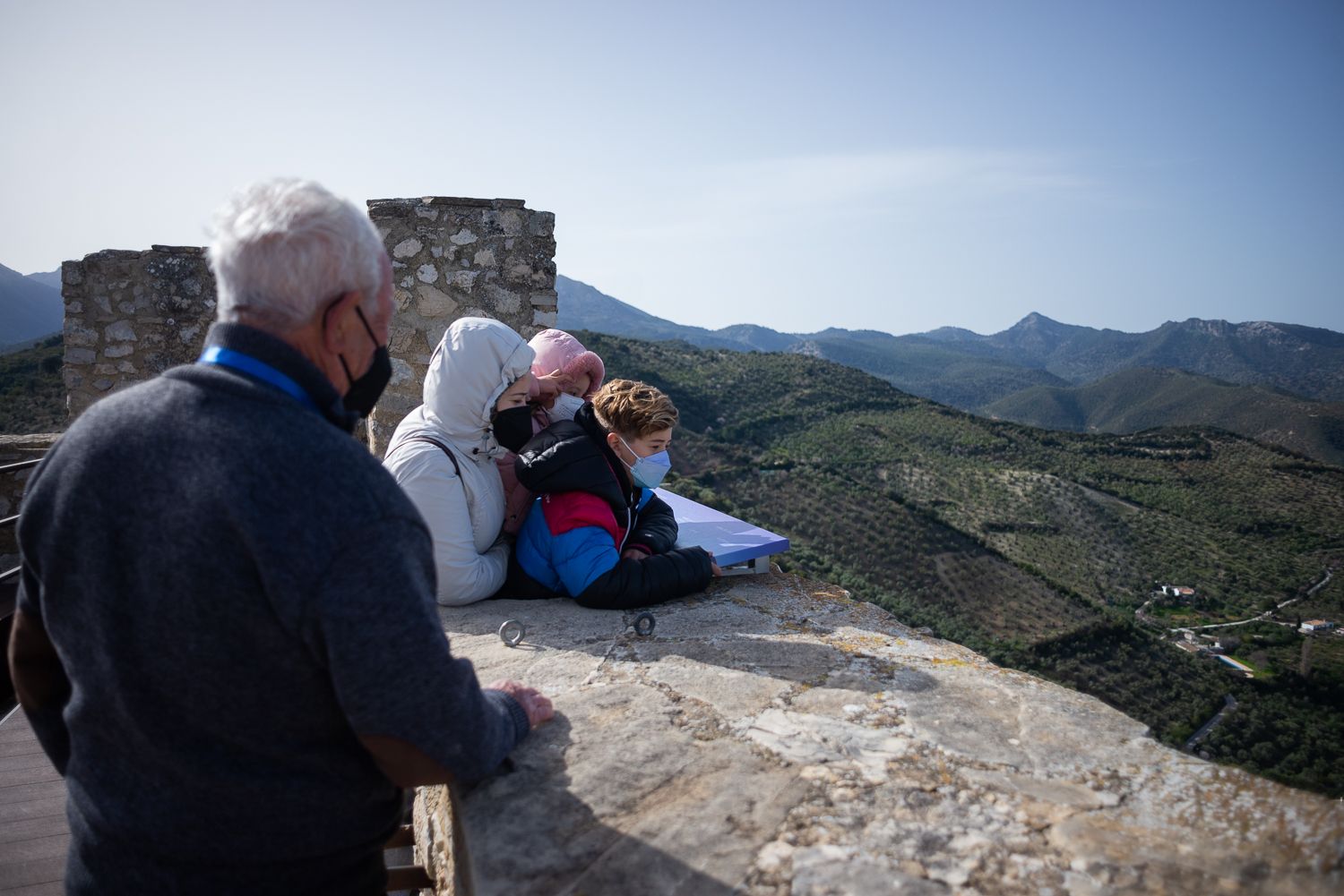 Vistas de la sierra de Grazalema desde la torre del Homenaje del castillo de Zahara