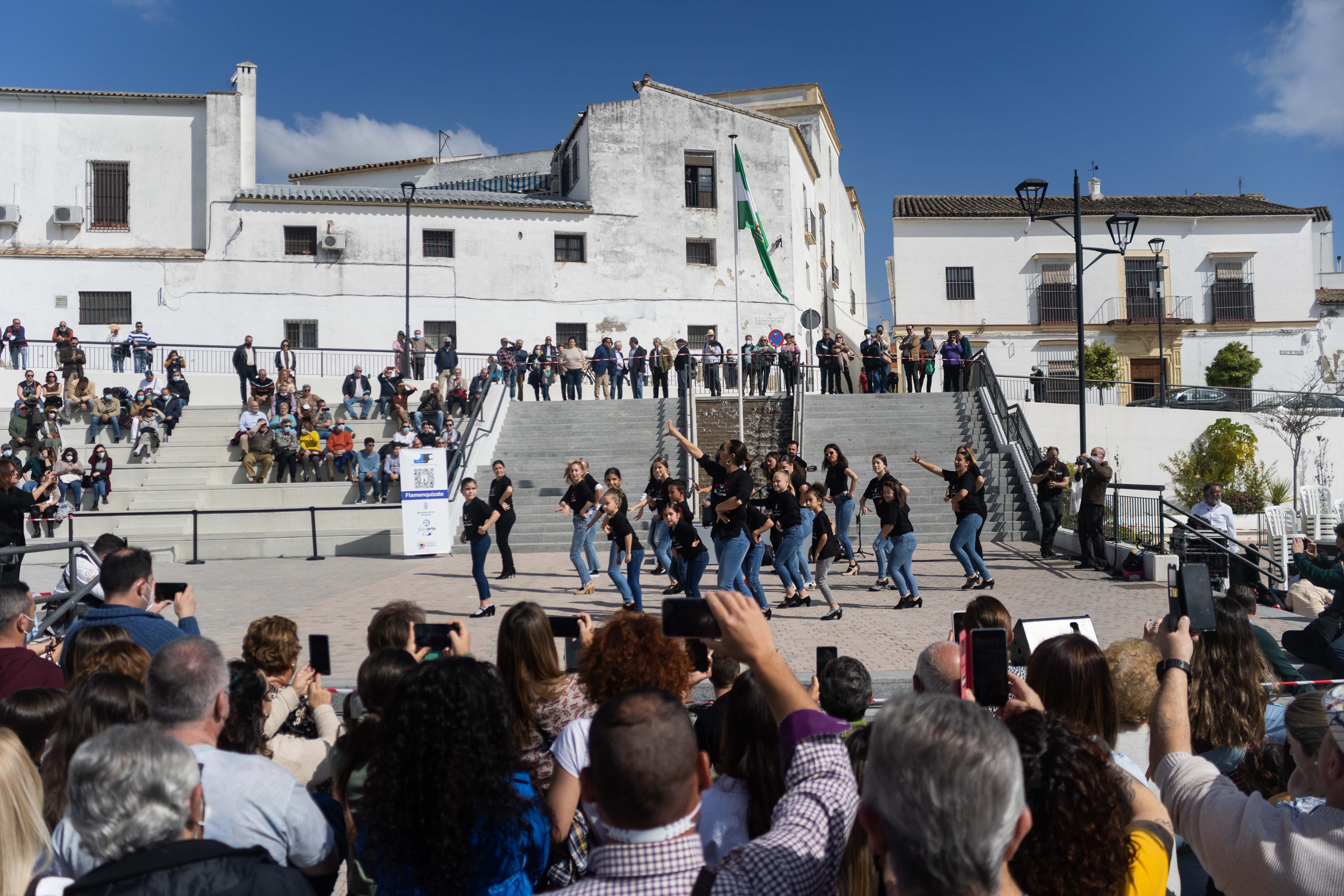 Celebración de la 'Primavera flamenca' en la plaza Belén de Jerez para conmemorar el 28F.