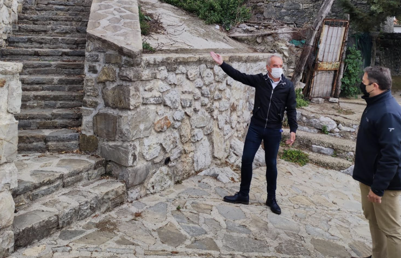 Cementerio de Villaluenga del Rosario.