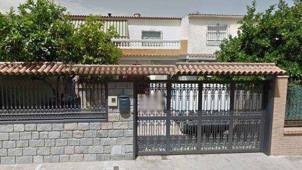 Imagen de Google del número 4 de la calle Cepeda, en Dos Hermanas, Sevilla.