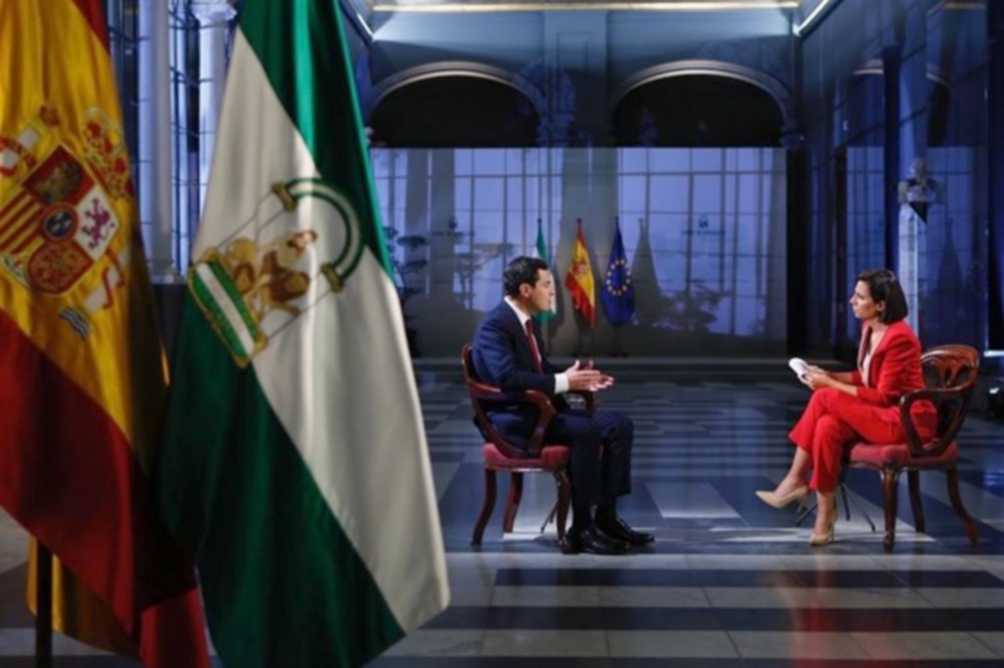 Ana Pastor con Juanma Moreno en el palacio de San Telmo. Foto: La Sexta.